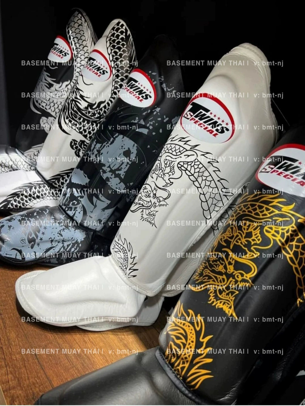 Thailand Genuine Purchase Twins Direct Mail SHINGUARDS FSGL10-49 Silver Black Shin Guards