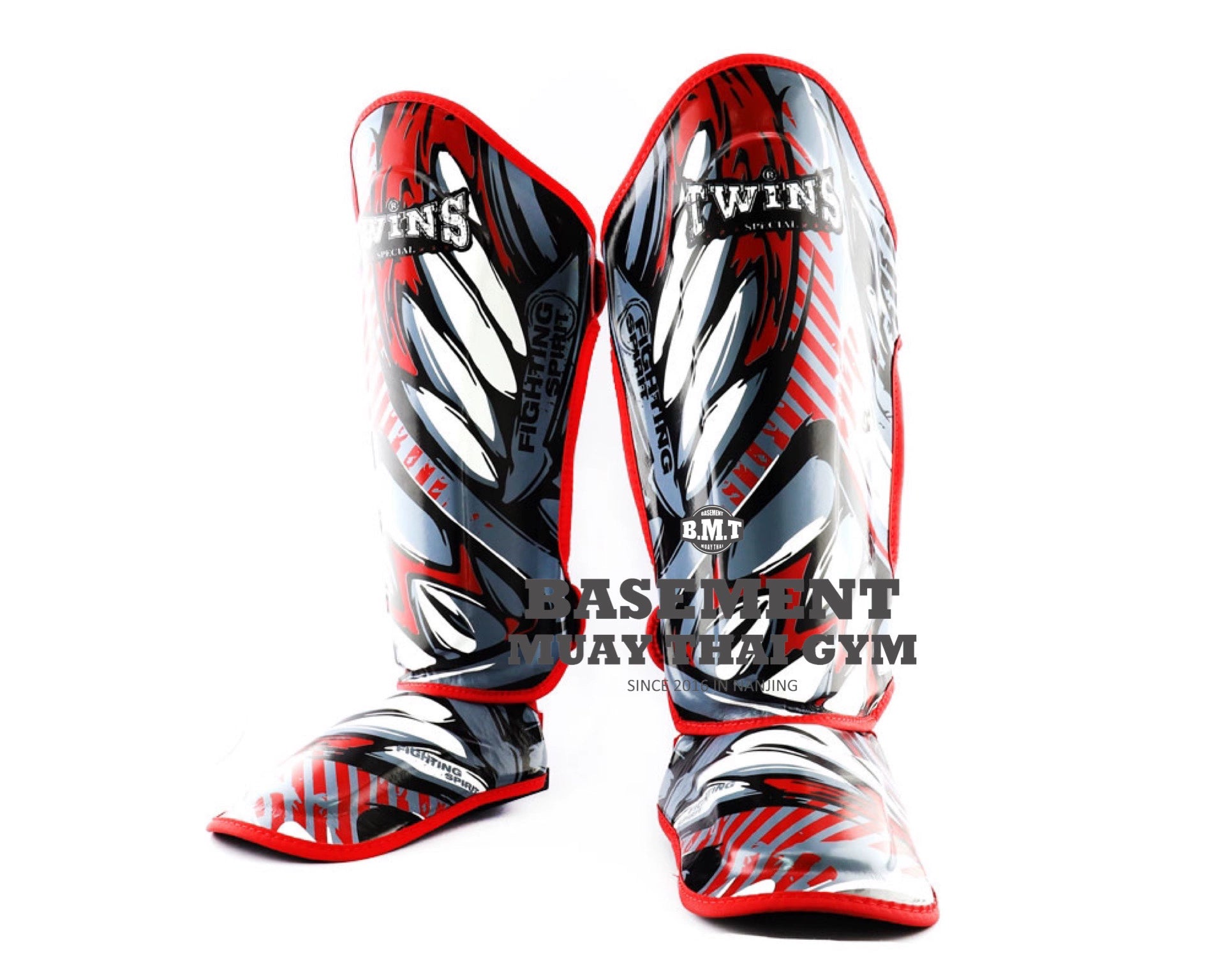 Thailand's new Twins Demon Cowhide Muay Thai Boxing Sanda Protective Plate Leggings are unisex