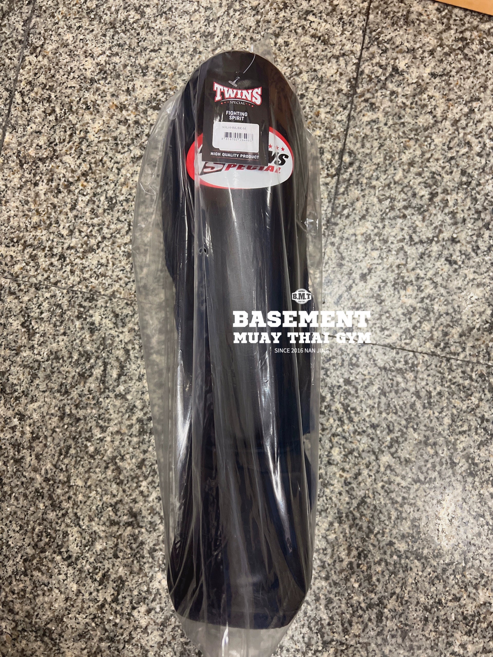 Thailand Genuine Twins Cowhide Leather Shin Guards Muay Thai Sanda Fighting Training Leg Braces for Men and Women